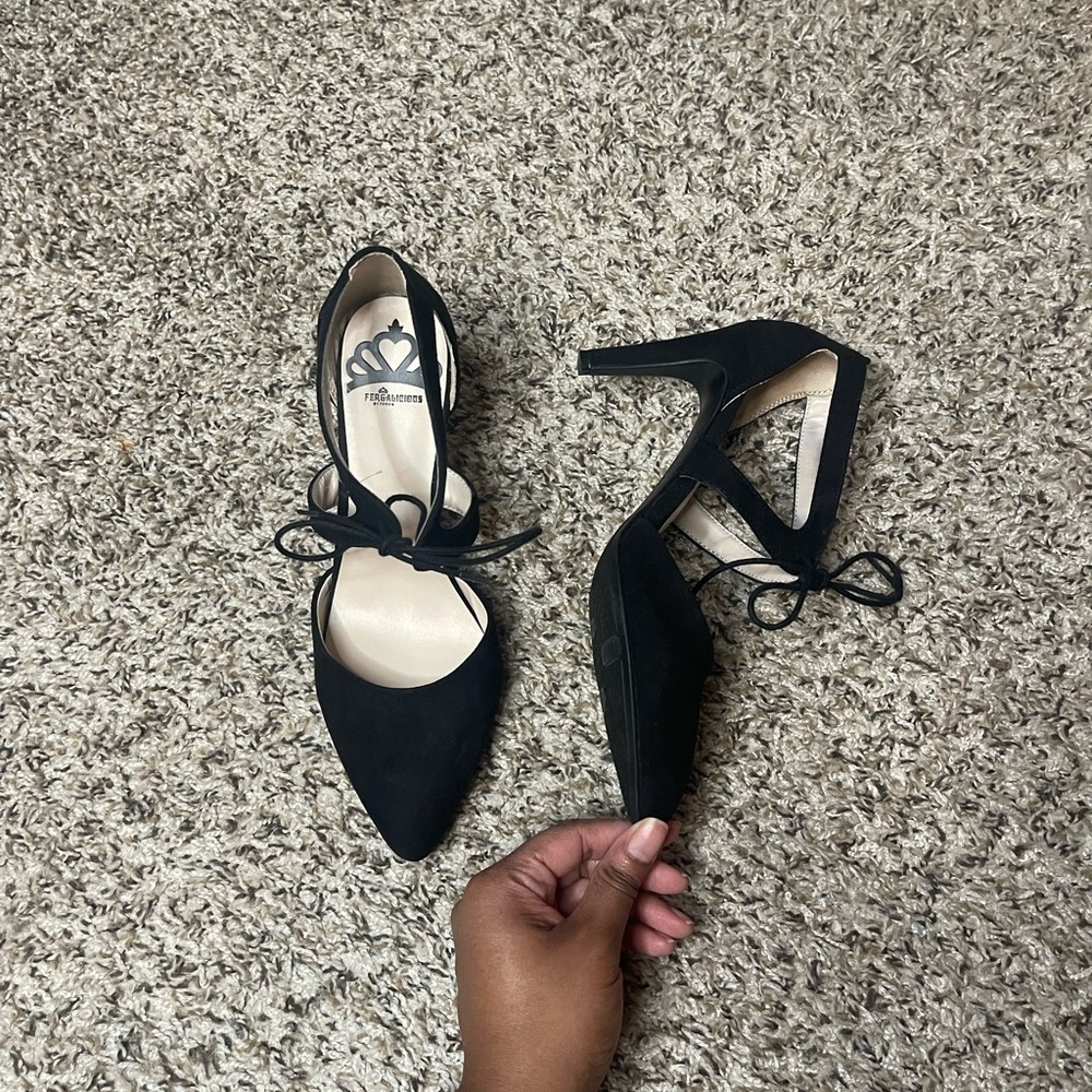 Fergalicious by Fergie Chic Black Suede Women's Heels with Tie - Picture 2 of 9